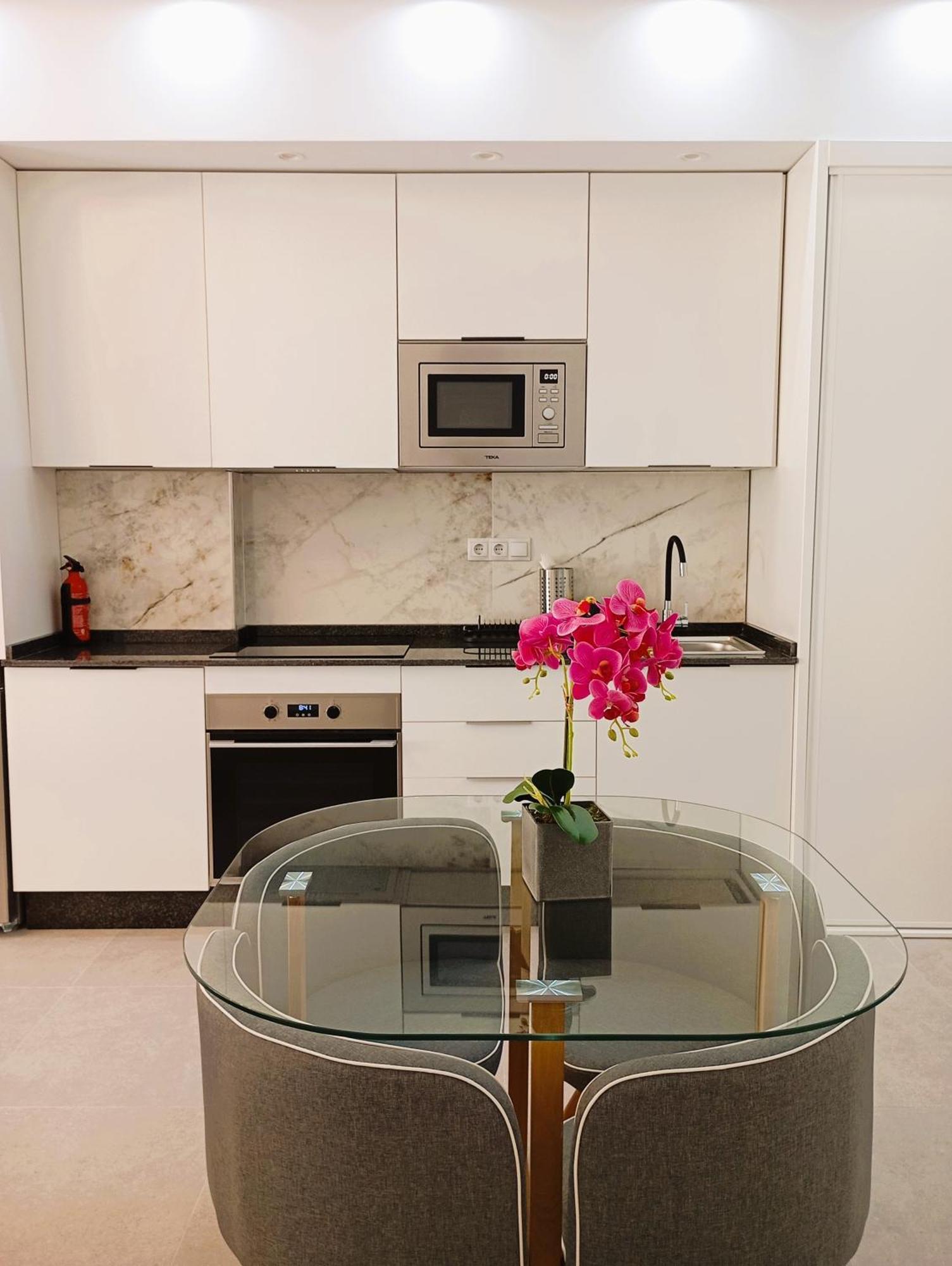 Moderno Apartamento En La Luz Малага Экстерьер фото