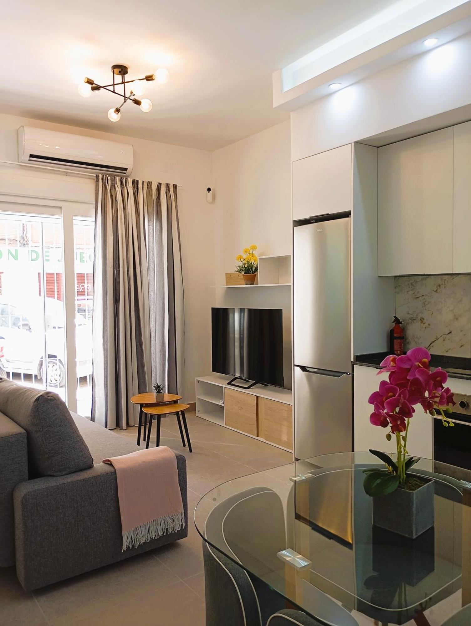 Moderno Apartamento En La Luz Малага Экстерьер фото